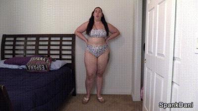 Scolding Sitter Is Gonna Spank Your Bottom!