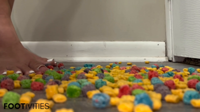 Captain Crunch Cereal Crush By Ivys Feet