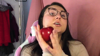 Ignoring U While Eating