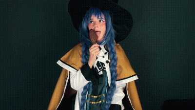 Roxy Migurdia Eating Ice Cream Mushoku Tensei Cosplay