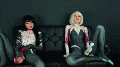 Spider-Verse Gwen Stacy And Cindy Moon Masturbation