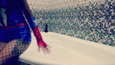 Captain America Cosplay - Bath And Soap Bubbles