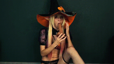 Marin Kitagawa Witch Dildo Sucking