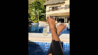 Ebony Feet Hot Tub