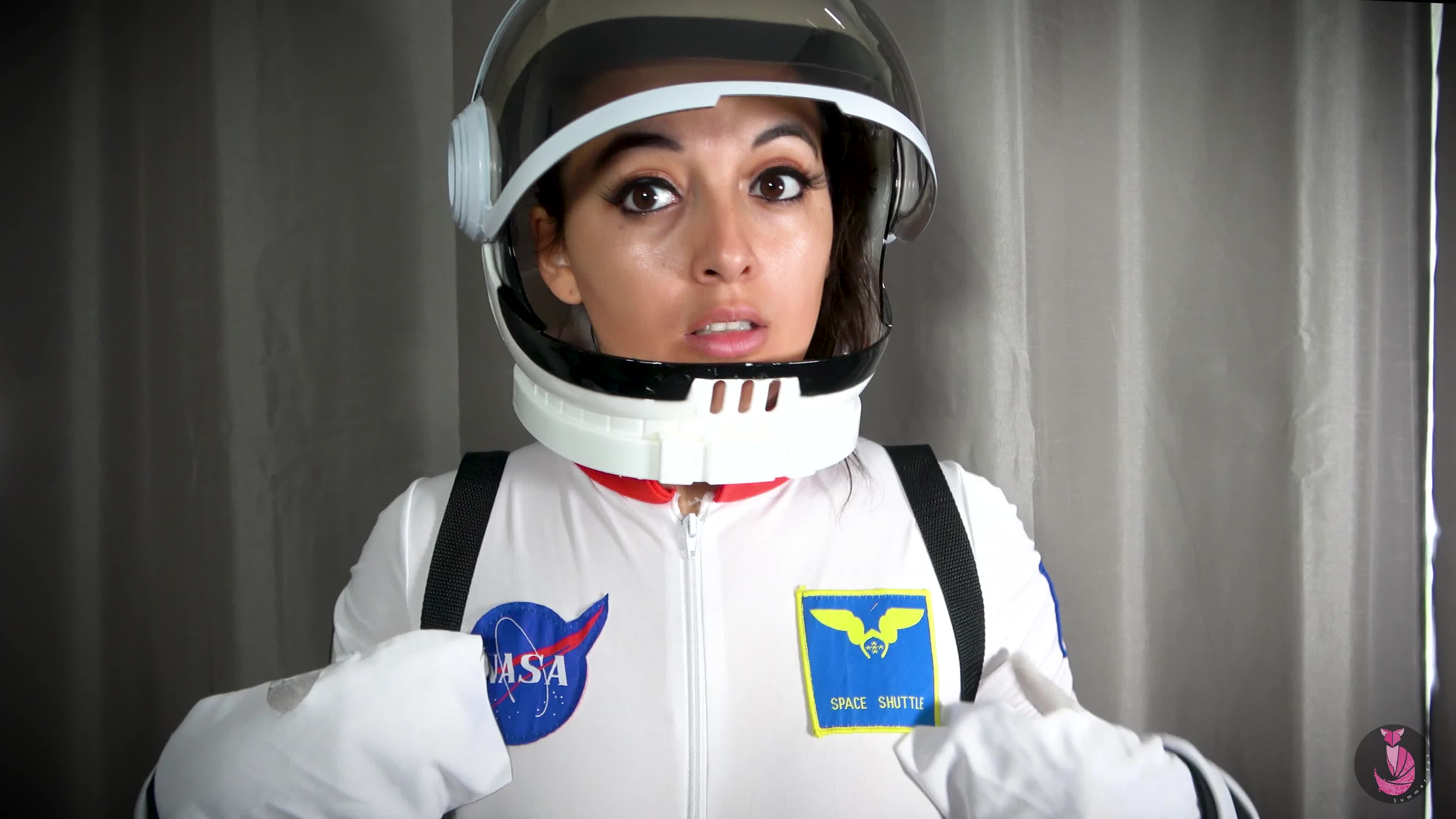 Astronaut Uses Last Moments For Pleasure