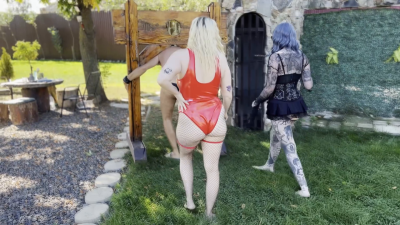 Barefoot Ballbusting Trio