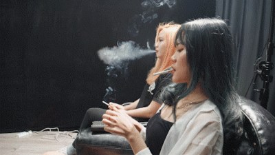 2021 New Sexy Heavy Smoker Zil `S And Gangq`S Smoking And Chatting 4K