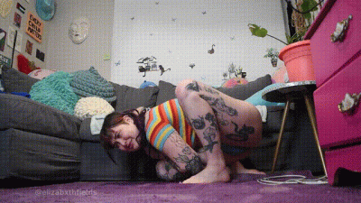 Giantess Uses The Tiny Humans