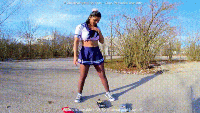 Girl Trample With Converse Vintage Mercedes Model Car Trampling Toy Metal Car Destruction 4K