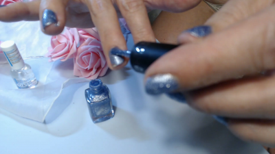 Pinkdaniele-Blue Nail Polish