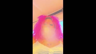 Goon Over My Fat Dabs, Smoke Whore