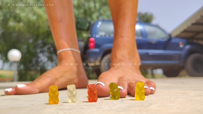 Giantess And Gummy Bear Specks Under Her Feet
