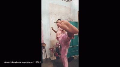 Kyoko Pijama Kicks