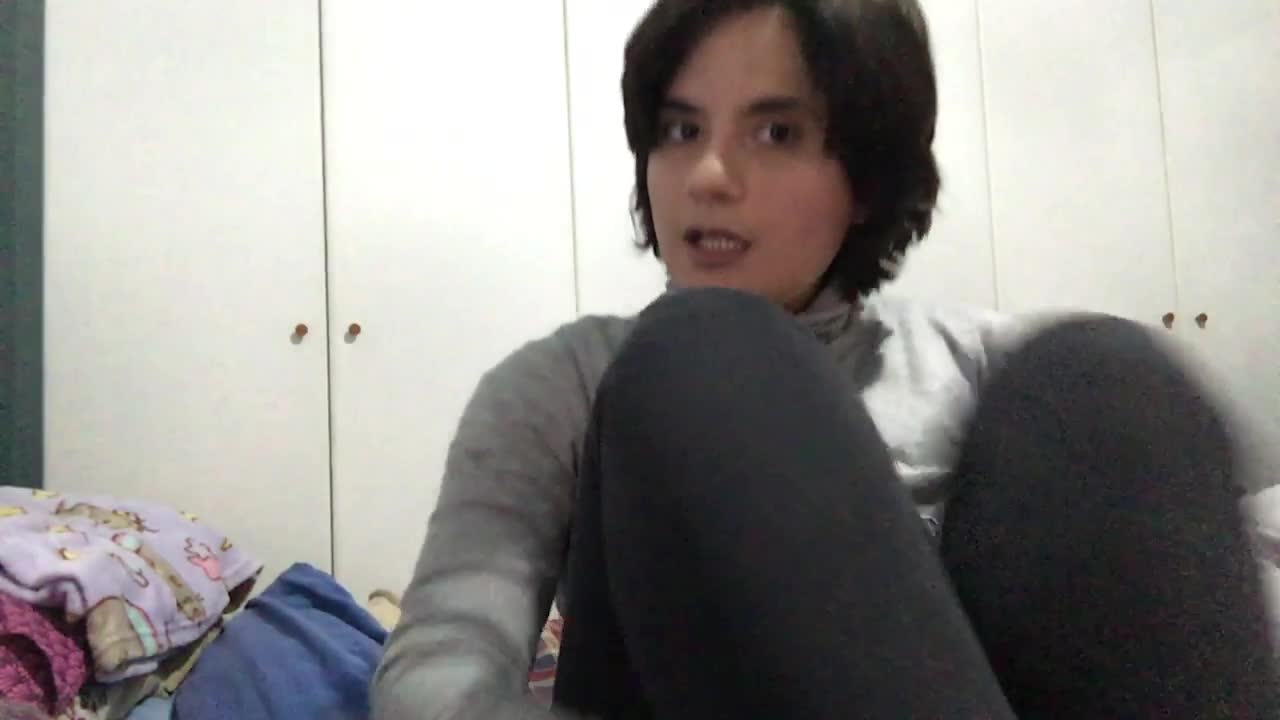 "Eyes On My Feet... Follow My Countdown"