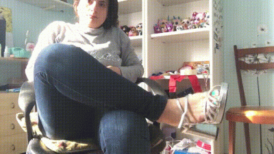 Cross Legged Compilation With Jeans And Pantyhose And Me Destroying Pantyhose
