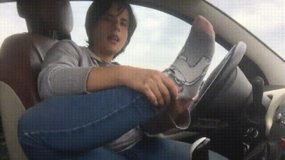 I Drive My Car With One Foot I'm A Very Good Driver
