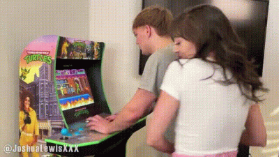 Public Arcade Face Fuck Ft: Jenna Noelle