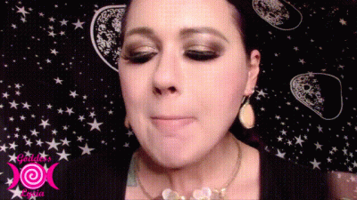 Woah Lips In Nude