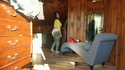 Pantsing Your Stepmom POV