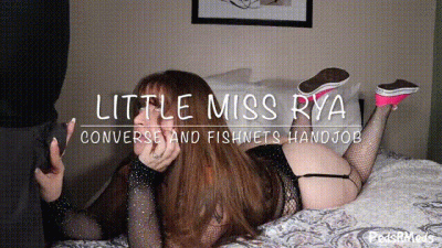 Little Miss Rya Converse And Fishnets Handjob