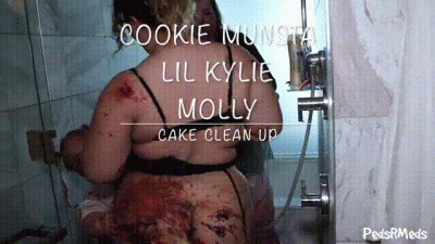 Cookie Munsta Lil Kylie Molly Cake Clean Up