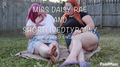 Miss Daisy Rae And Shortlivedtyranny Backyard Smoking