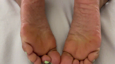 Close-Up Ebony Feet JOI