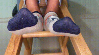 Star Wars Sock Removal On Stool