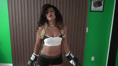 Boxing Beauty Knocks You Out!