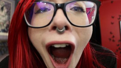 Ruby Rapture - Yawning Hard - iWantClips