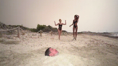 Slavena And Bijoux Squirt On The Beach
