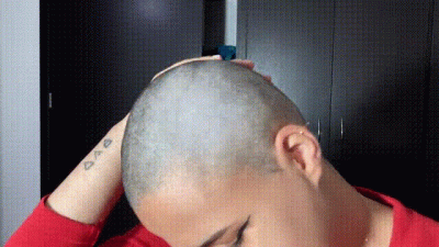 Standard Vers Enjoy My Bald Head