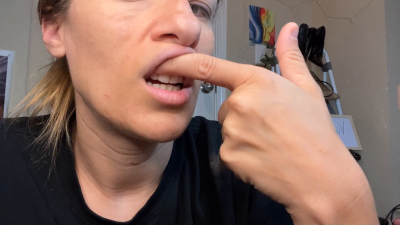 Finger Teeth Brushing Custom