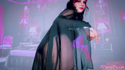 Creature Of The Night's Mesmerizing Ass Worship