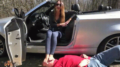 Fussabtreter: Mitten In Die Fresse