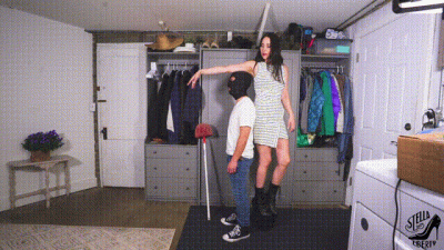 Size Comparison Stella Liberty Reaching Top Shelf For Tiny Man Tyny Needs Help Reaching A Tall Cabinet And Calls A Service That Sends Tall People To Help