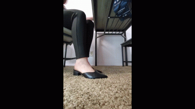 Mule Dangle And Shoe Play
