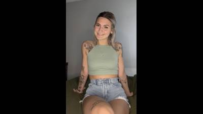 Little Pet Cuck For Goddess And Alpha